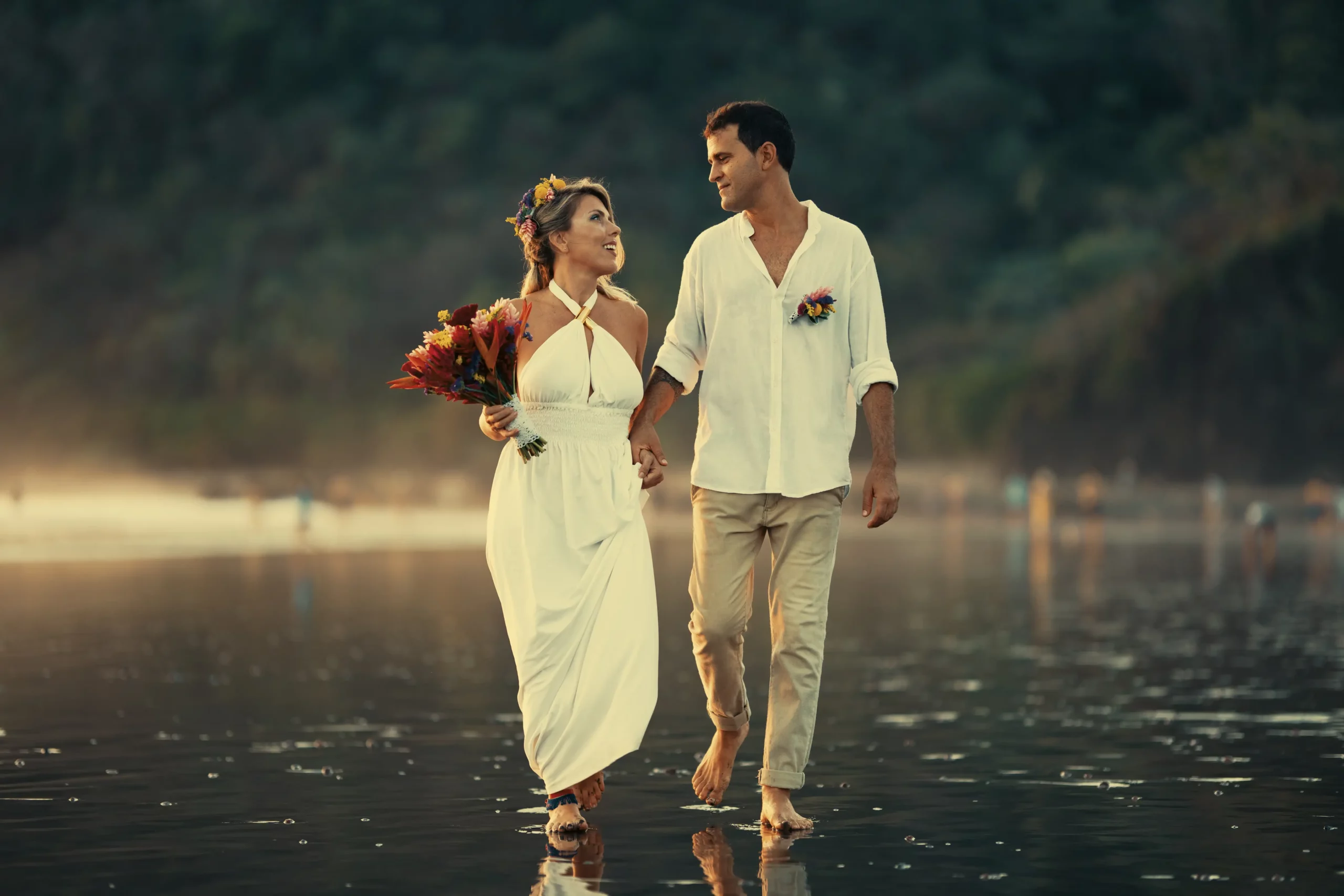 Bride and Groom Beachfront weddings in Costa Rica